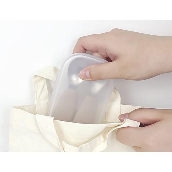 UBMom Infant Нержавеющая сталь Силиконовая ручка Детское питание Ложка Вилка Набор, Шоколадный рисовый пирог (Choco), 1 комплект популярной корейской посуды