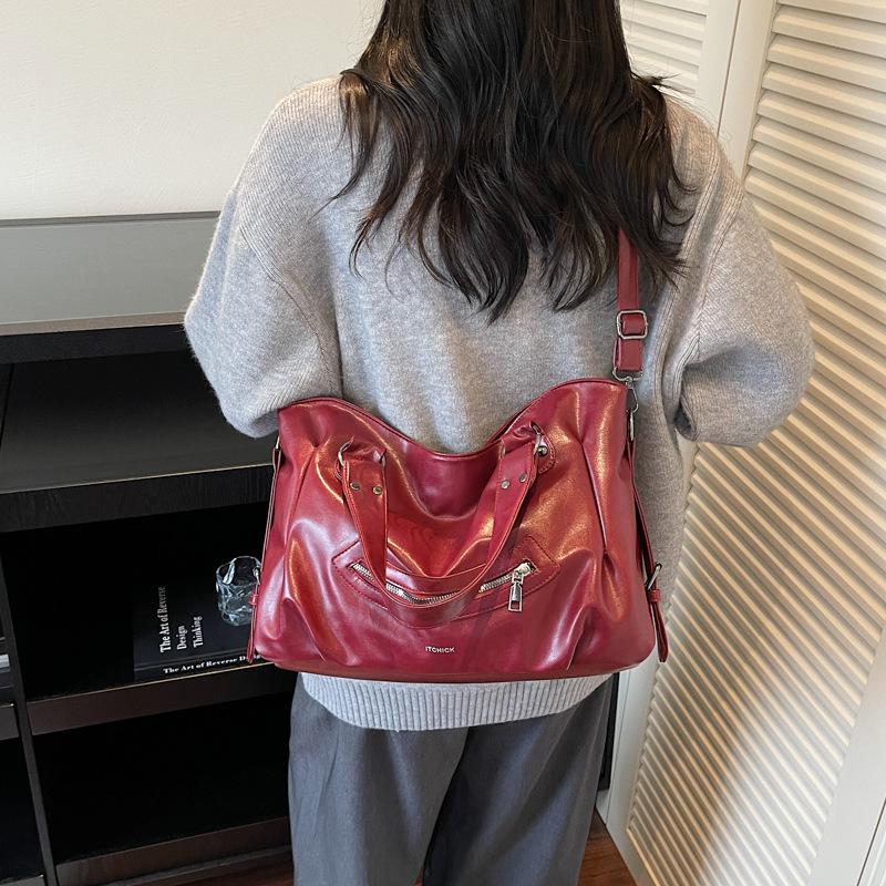 Премиальная ретро сумка большой вместимости 2025 новая женская сумка через плечо для поездок на работу, портативная сумка-тоут для коротких поездок