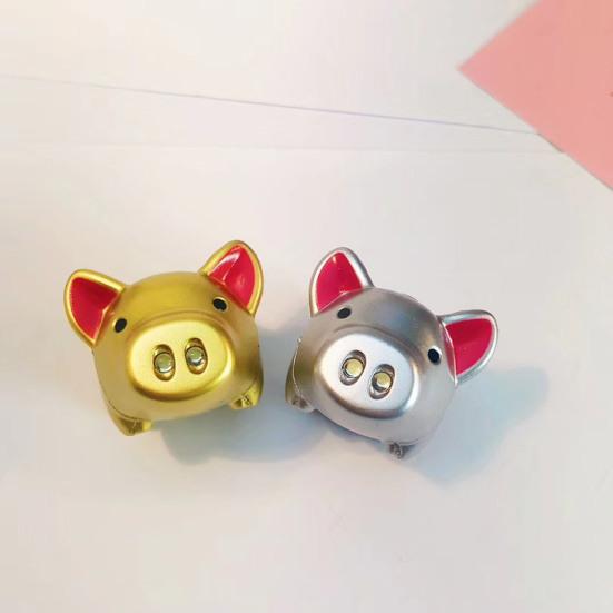 Брелок-фонарик в виде мультяшной свиньи, светодиодный звуковой дизайн свиньи, брелок для вечеринок, чулки, подвеска в виде животного, подарок