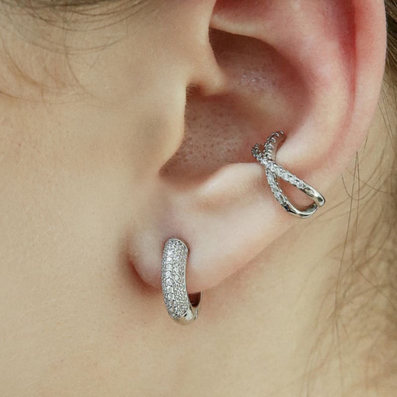 Серьги-кольца Shertz Pave Cubic Bold с застежкой-щелчком (14k)