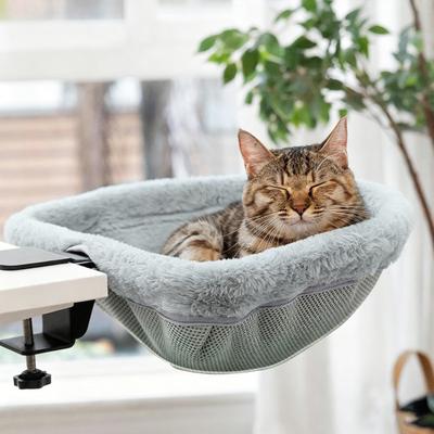 Прикроватная лежанка для кошки Плюшевая складная лежанка для кошки с С-образным зажимом Прочный настольный питомец