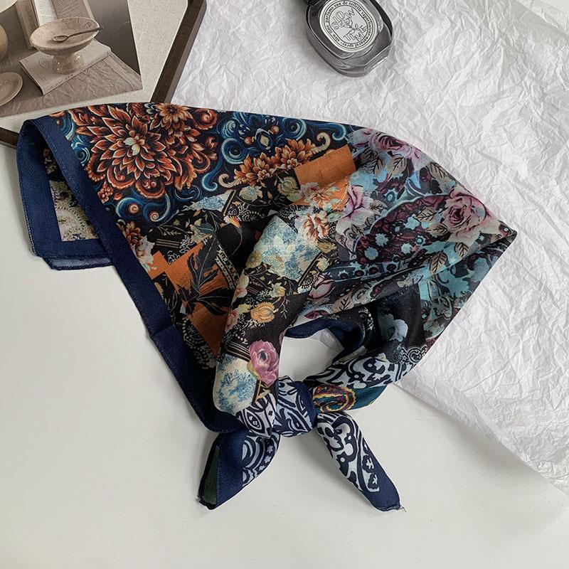 70 Double-sided Silk Scarf, Small Square Scarf, Scarf, White Rose Linen Silk Scarf, New High-end Scarf, Shawl Cover.