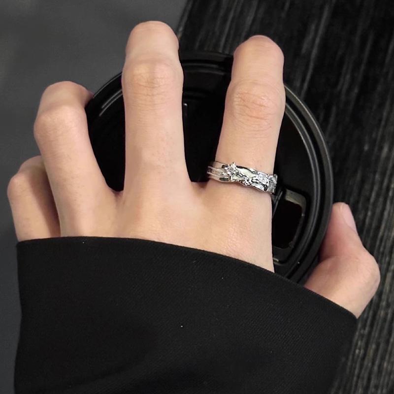 Neo-Gothic Punk Stars Rings for Women Irregular Zircon Ring Man Simple Hollow Design Open Ring Fashion Jewelry Party Gift Vintage Adjustable Rock Ring