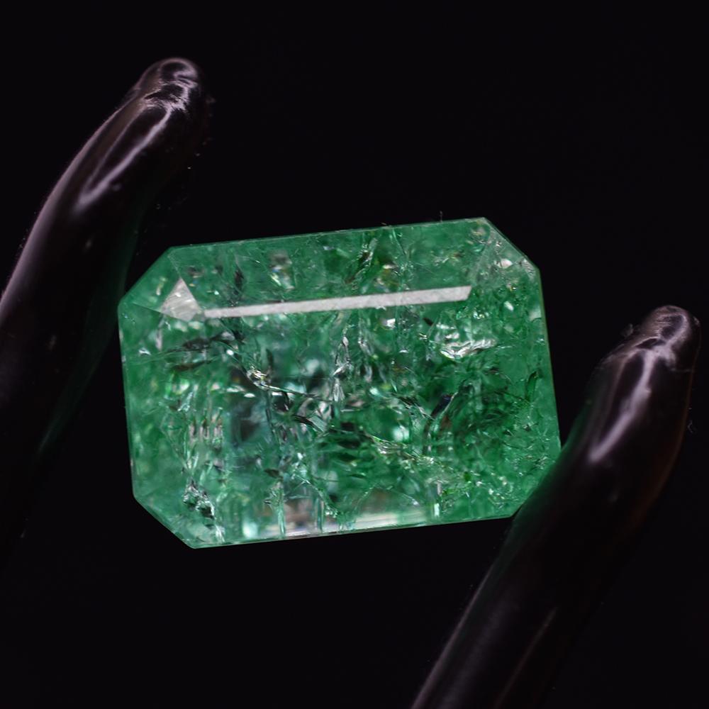 Natural Green Emerald Loose Gemstone 18.90 ct Emerald Cut for Jewelry Making and Gem Collections