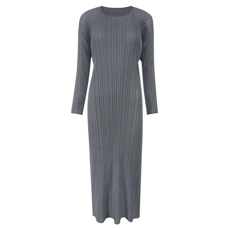 Классическое женское платье Miyake с длинными рукавами, облегающего кроя и разрезом – средней длины, однотонное, для весны и осени.
