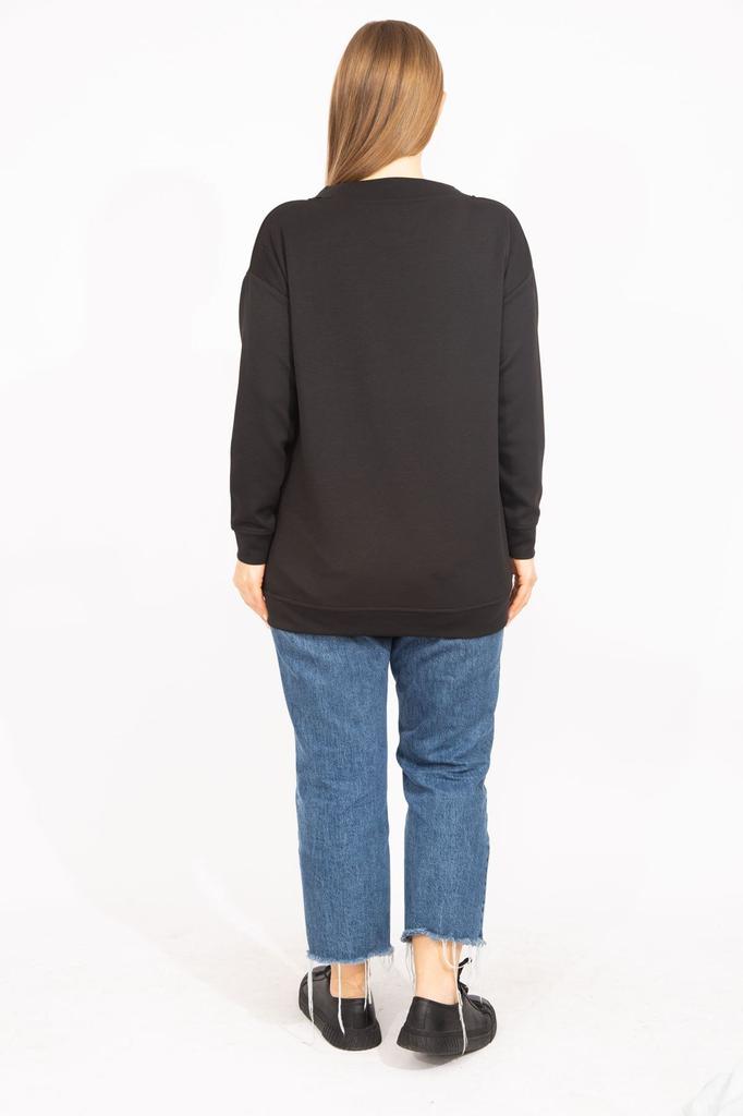 Women's Style Big Size Sweatshirt Black Large Size Sweatshirt With Side Zipper Slit And Eyelet Detail On The Collar