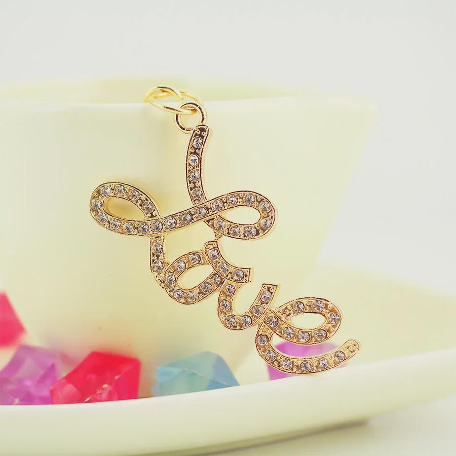 Брелок с надписью LOVE из страз - Милая металлическая подвеска для женских сумок и пар