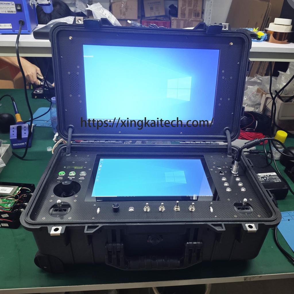 Наземная станция FPV Drone с двумя экранами, встроенной удаленной телеметрией и технологией дистанционного управления Pod