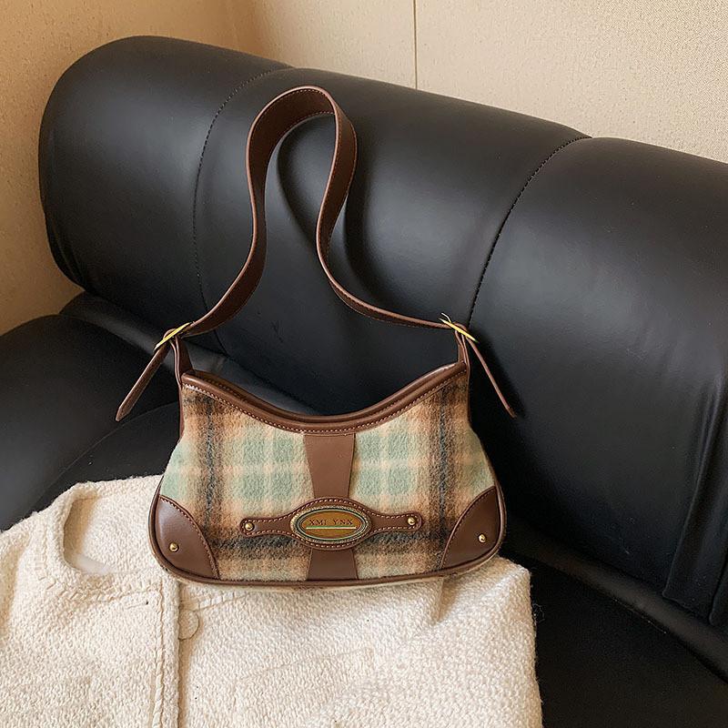 Ielgy Handbag Contrast Color Woolen Plaid Small Square Bag High-End Fashion Commuter Messenger Bag