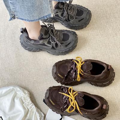 Кожаные кроссовки на платформе в стиле «папины кроссовки» женские новые дышащие и универсальные маленькие повседневные спортивные туфли на высоком каблуке повседневная обувь