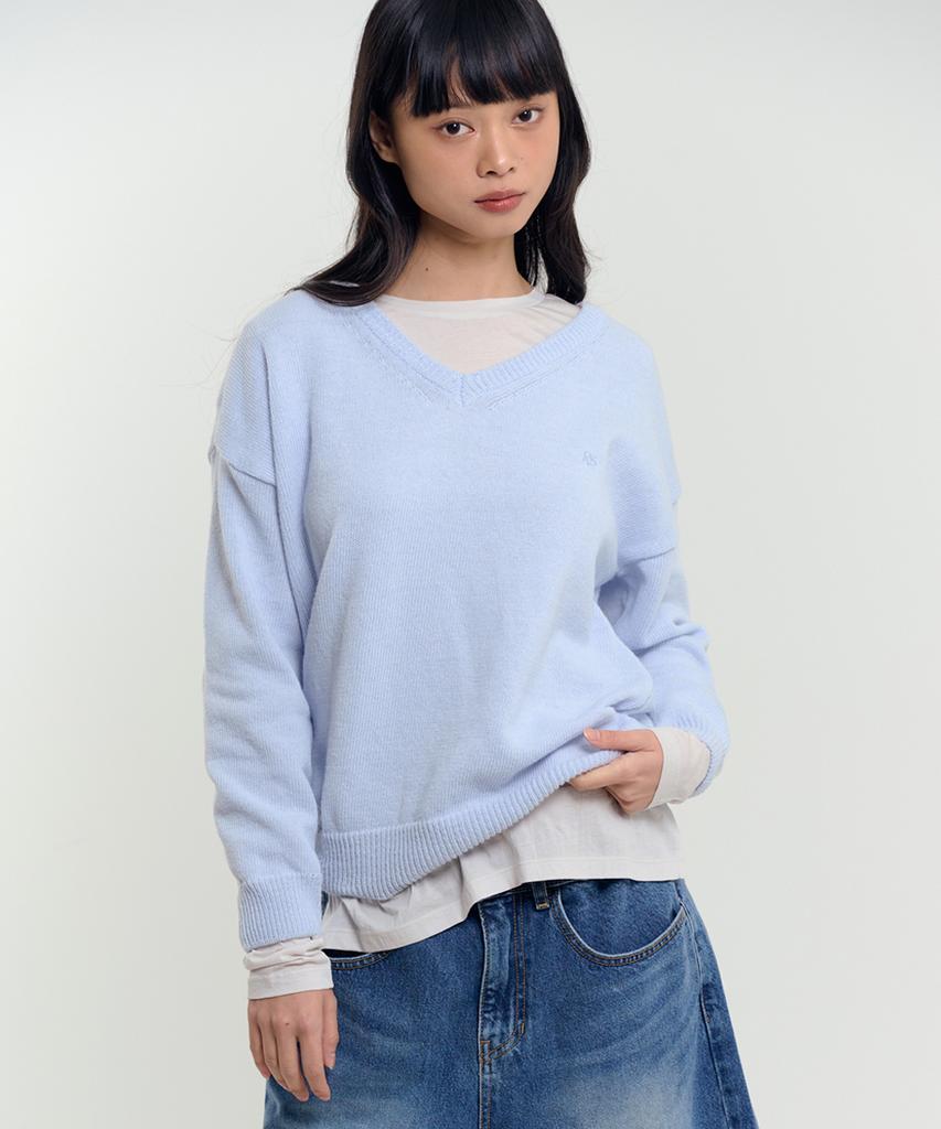 RAVEROUS Spring V-Neck Knit