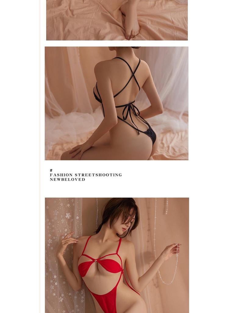 Эротичный боди-комбинезон на шнуровке с вырезами 'Соблазн'