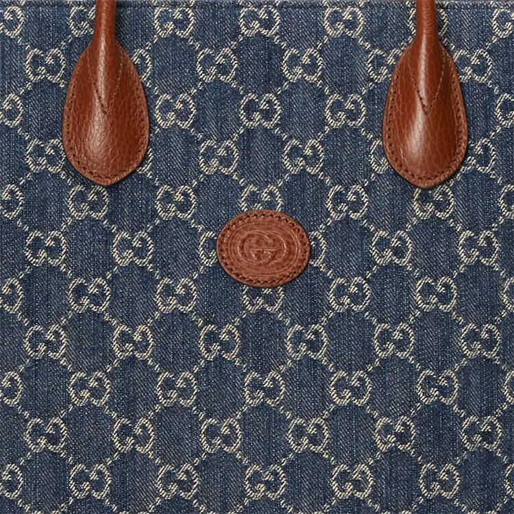 Gucci Сумка-тоут унисекс из синего денима с монограммой и переплетающимся логотипом Double G, большая, вертикальная 674155-2KQQT-8391