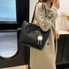 Trendy Medium-sized Pu Tote Bag For College Students With Comfortable Shoulder Strap