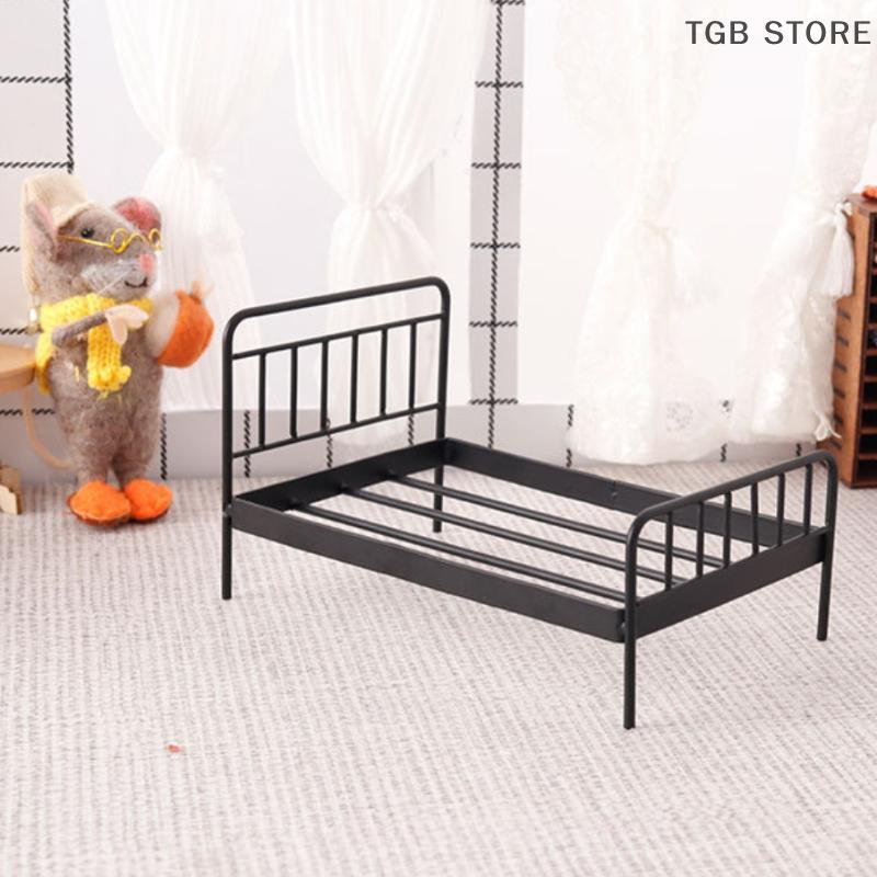 1 шт. Миниатюрная железная модель кукольной кровати Мини-мебель для кукольной кровати 1:12 Кукольный домик Симуляция Спальня DIY Аксессуары Игрушки