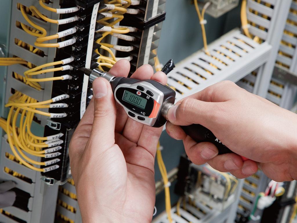 Цифровой динамометрический ключ Kyoto Machinery Tools с цифровым храповым механизмом, тип GLK500 (КТК)