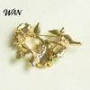 Lightweight Brooch Pin Enamel Coloring Three Chrysanthemums Design Zinc Alloy Floral Lapel Coats Suits Sweaters Dresses Badge Party Accessory Durable