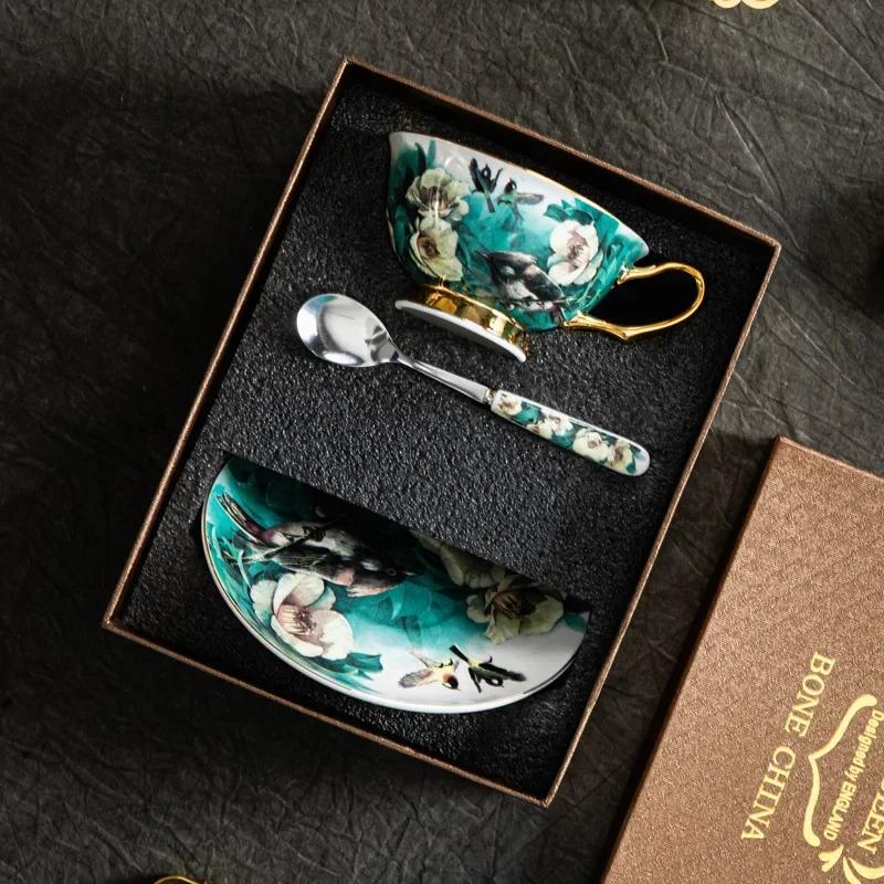 Кофейная чашка маленькая, изысканный европейский стиль, роскошный набор для послеобеденного чая, элегантный набор чашек из костяного фарфора с высокой эстетической ценностью