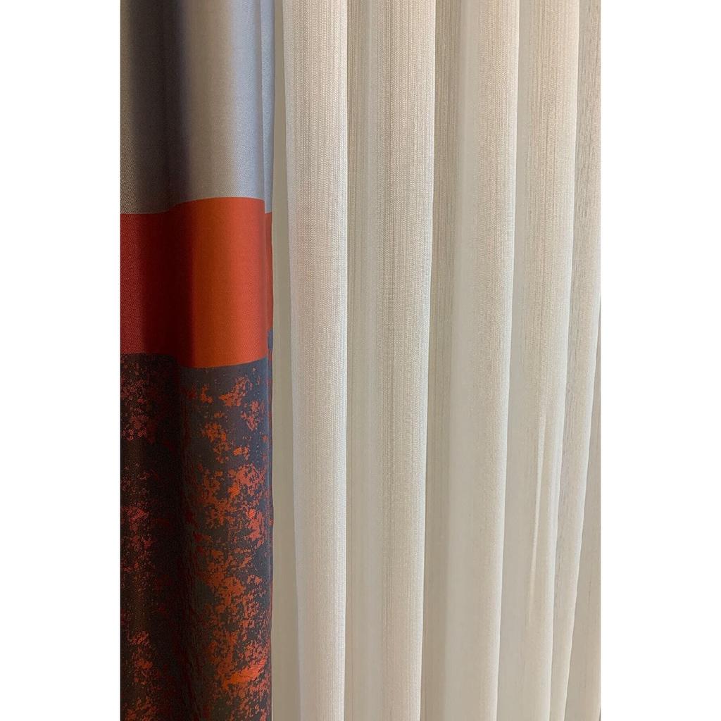 Занавес из тюля цвета экрю в полоску со спортивным рисунком