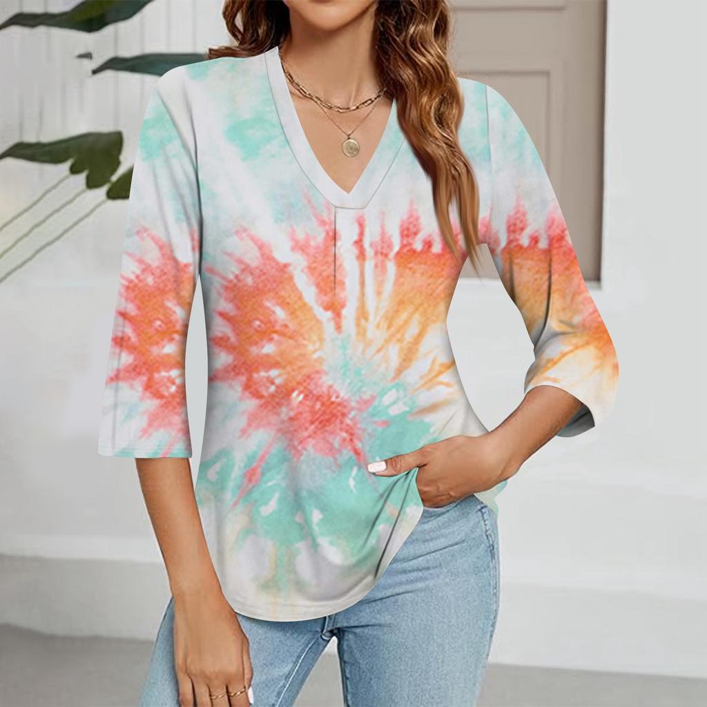 Women's V-neck Gradient Print Three-quarter Sleeve Fashion Top