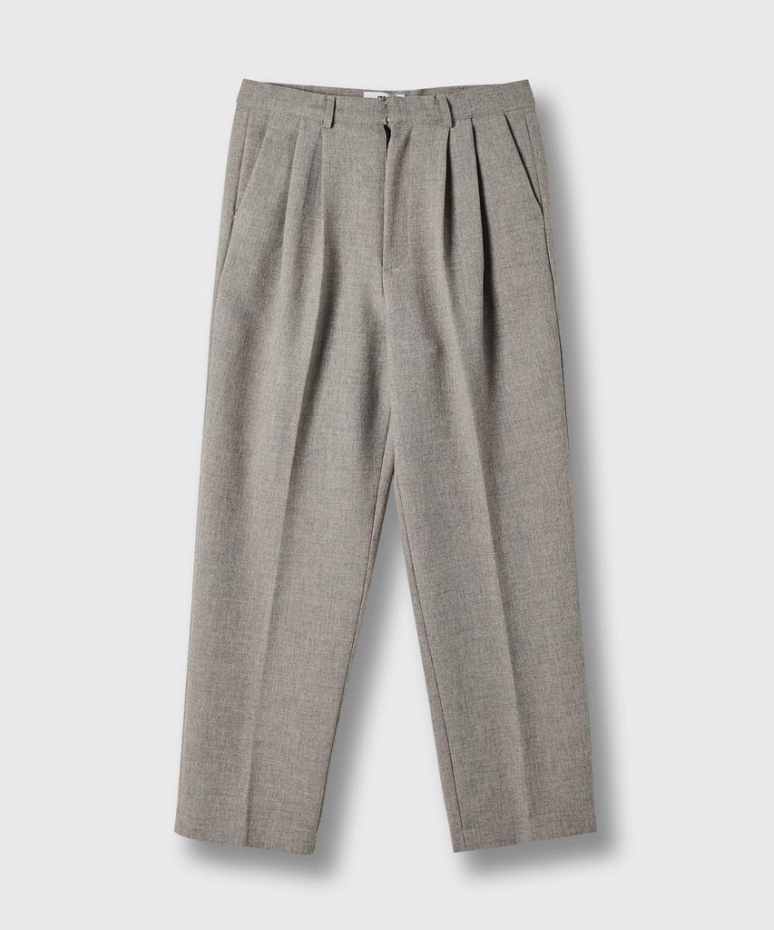 FRAGE Tapered Double-Pleat Slacks – Oat Grey