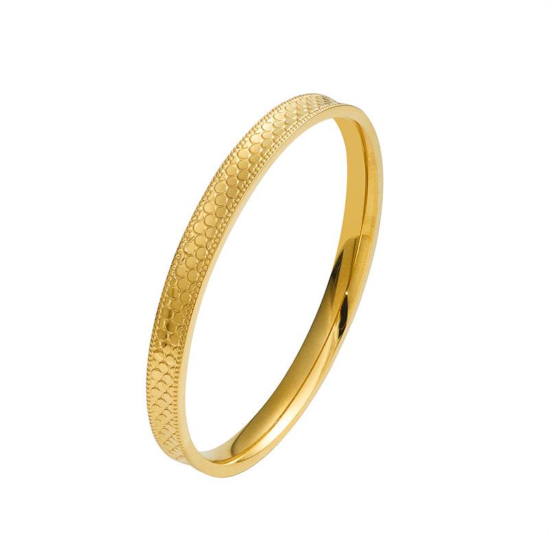 Ancient Dragon Scale Titanium Steel Bracelet with 18K Gold, Sparkling Design, No Fade, Simple Closure