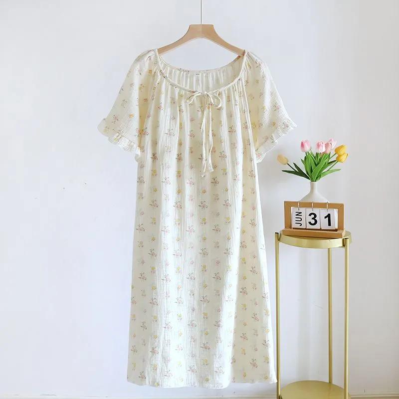 Женская легкая летняя ночная рубашка с коротким рукавом: Простое, двухслойное, свободного кроя, дышащее платье длиной до колена