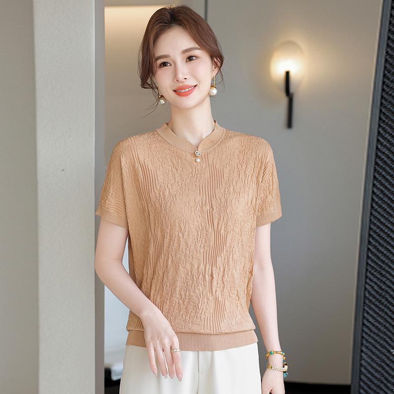 Elegant Textured Knit Short-Sleeve T-Shirt for Middle-Aged and Elderly Women 2026