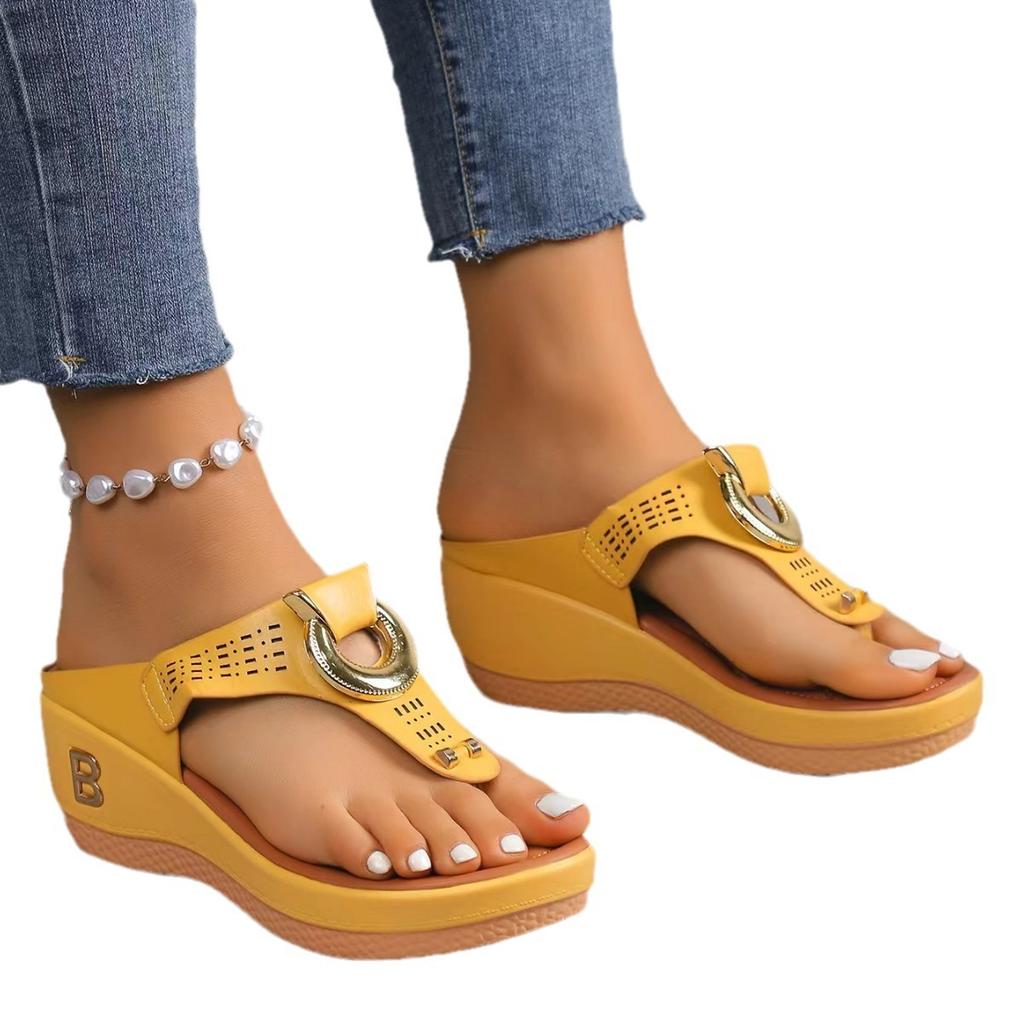 Женская обувь 2025 года, летние новинки, пляжные тапочки с уклоном на каблуке, женские римские сандалии большого размера