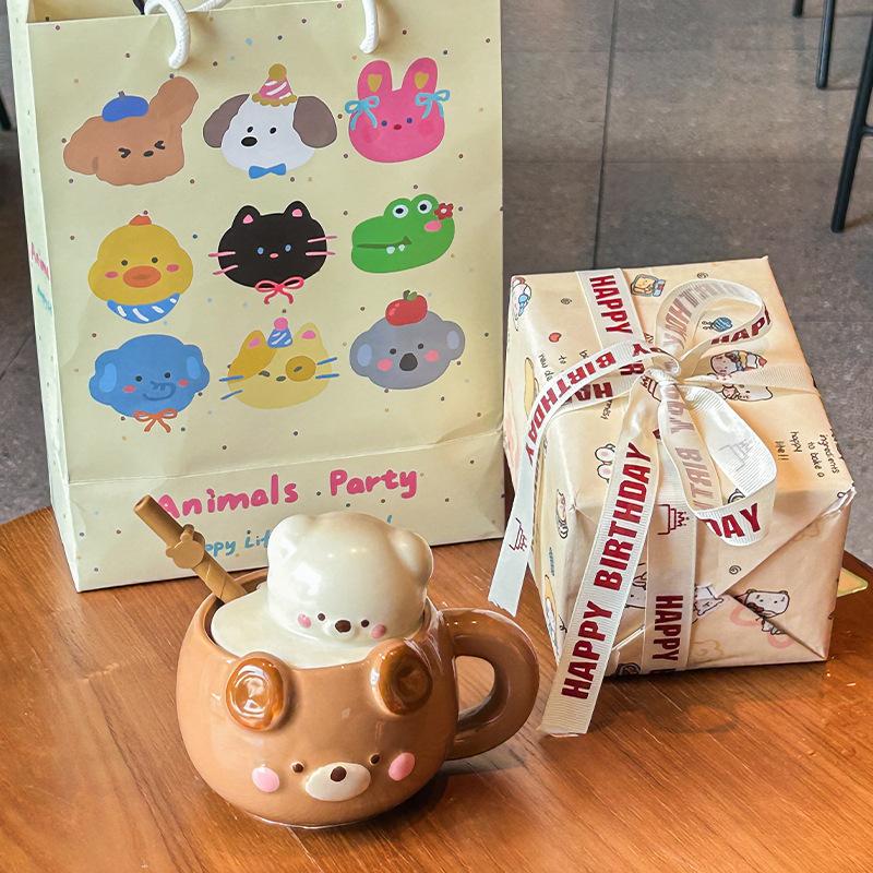 Кружка с кремовым мишкой, керамическая кружка высокой ценности для девочек с крышкой, бытовая чашка для питья, подарок на день рождения, сувенир