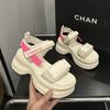 Platform Sandals Women's 2025 Summer New Fashionable Versatile Beach Shoes, Wear Outside, Step On Shit Feeling, Small People Increase Height Wom