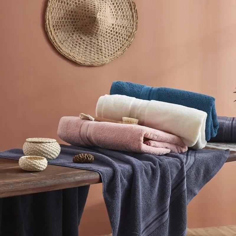 1 толстое банное полотенце из 100% чистого хлопка для увеличения водопоглощения. Банное полотенце для взрослых однотонное, мягкое и дружелюбное