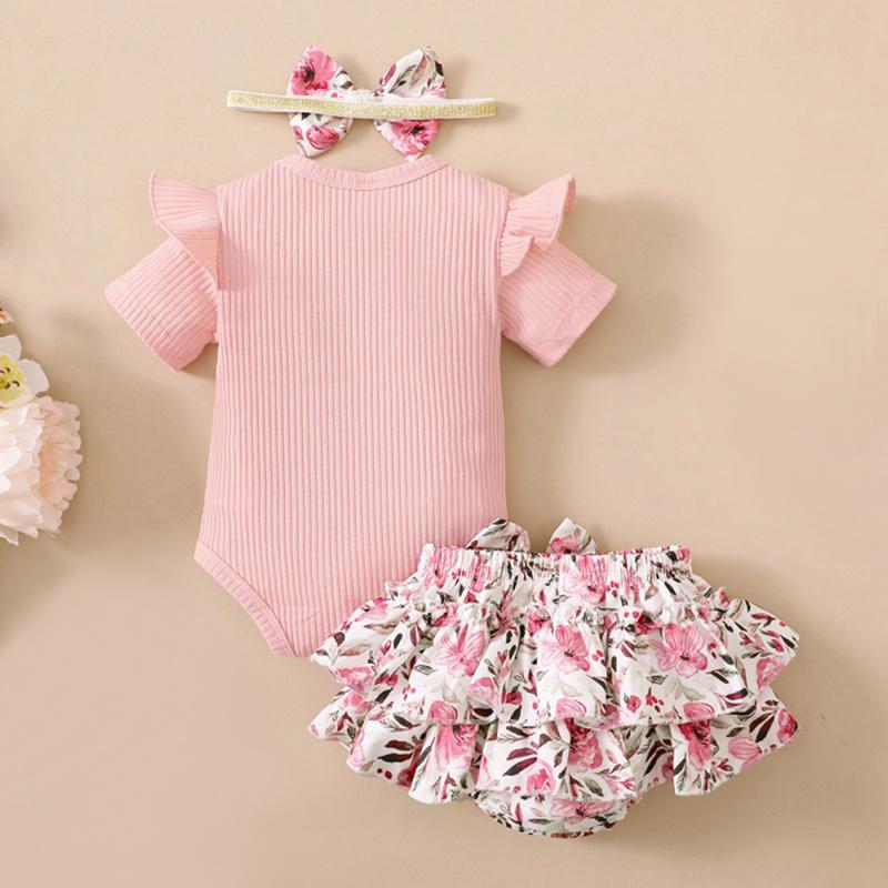 Комплект одежды для маленьких девочек 0-18 месяцев, комбинезон с короткими рукавами и вышивкой букв + шорты с цветочным принтом + повязка на голову, летние наряды из 3 предметов