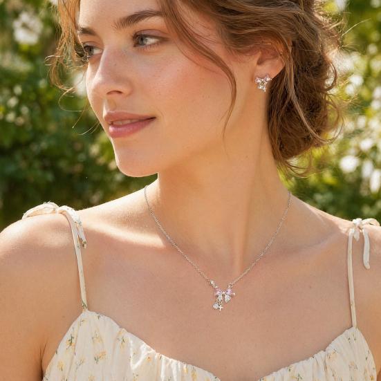 Women's Sparkly Bow Necklace Rhinestone Bow Knot Pendant Necklace