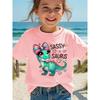 Европейские размеры Девочки SASSY SAURUS Футболка с принтом динозавра Милый розовый бант Принт с сердцами Мягкий трикотаж Летний топ с надписью Sassy Saurus