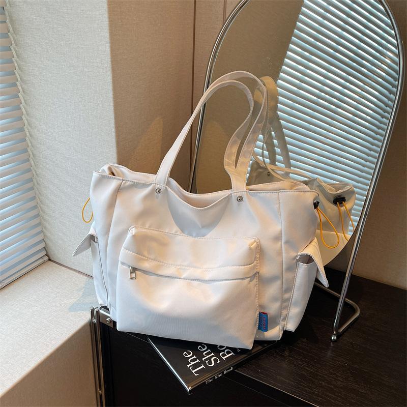 Сумка большой вместимости женская новая модная дорожная на плечо подмышку студенческая для учебы портативная сумка-тоут