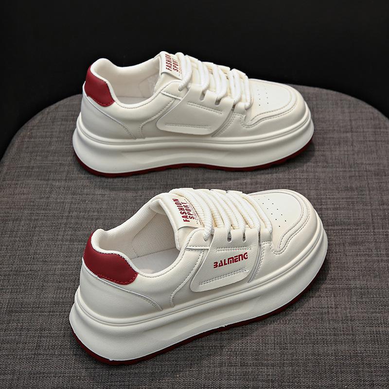 Little white shoes women show their feet in autumn 2025 new breathable casual fashion versatile thick-soled non-slip sports shoes