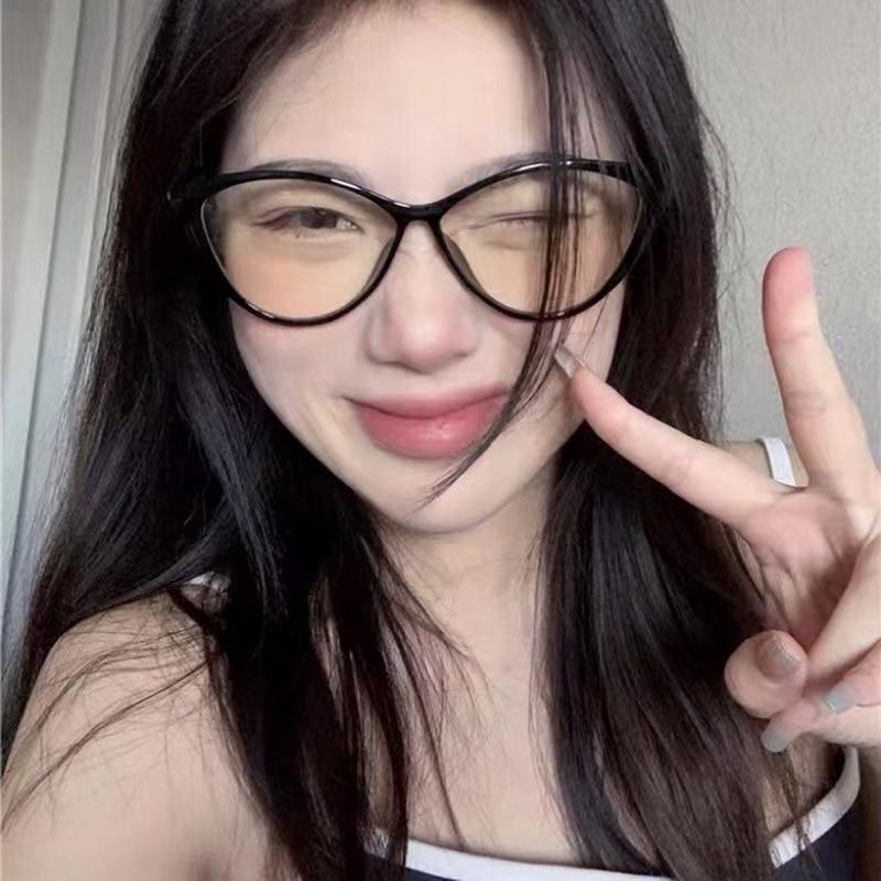 New Vintage Large Frame Women Designer Cat Eye Anti-Blue Light Myopia Glasses Women Outdoor Travel Eyewear Oculos De Sol