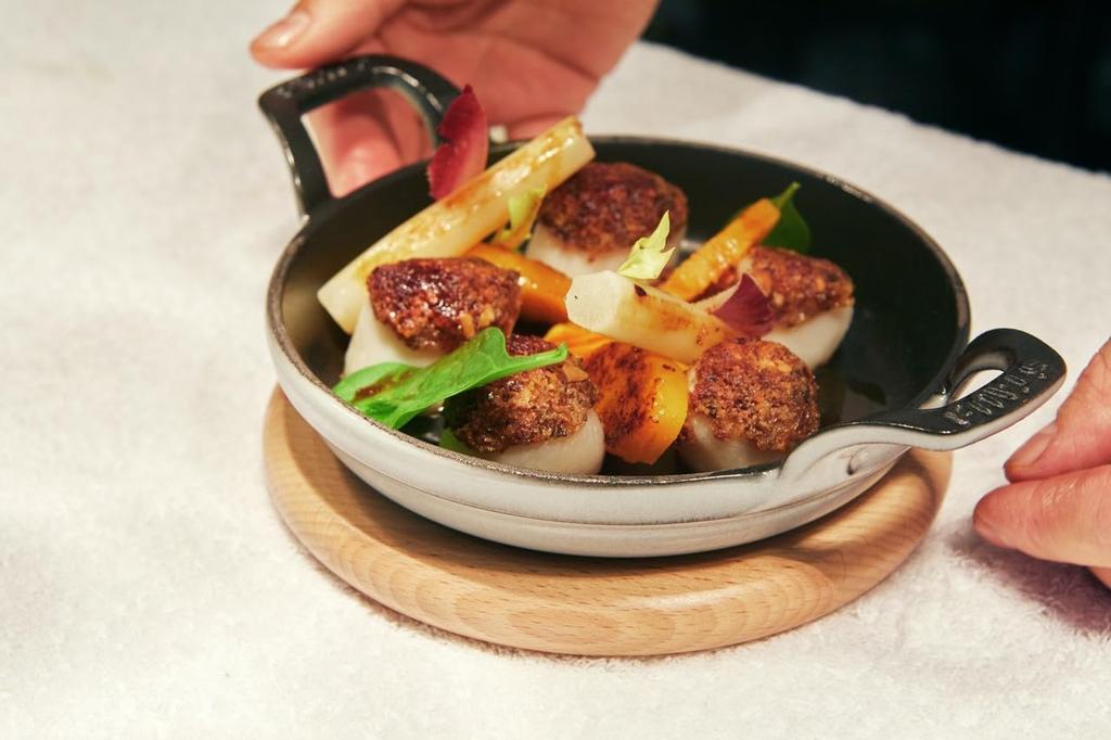 Подставка под овальную подставку staub Trivet Oval 15 x Подставка под японскую подставку "Магнитная 11 см" [Авторизованный продукт] 40509-516