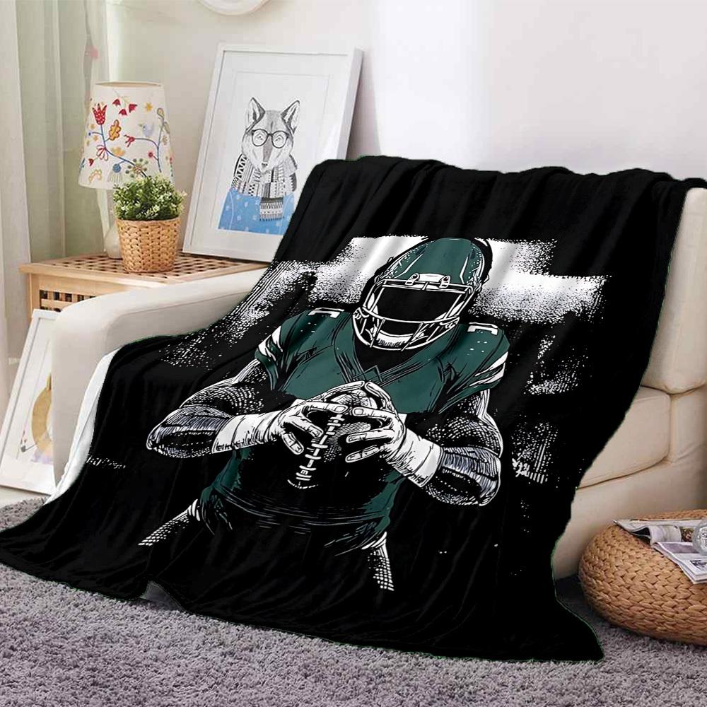 1pc Green Rugby Player Blanket, Lightweight Flannel Throw Blanket for Sofa, Bed, Travel, Camping, Living Room, Office, Couch, Chair, and Bed