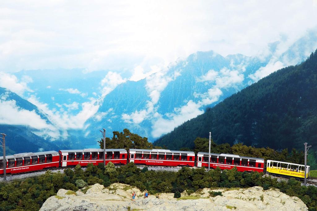 KATO N-колея Ретийская железная дорога Bernina Express Новый логотип Базовый набор Железнодорожная модель поезда (3 машины) 10-1655