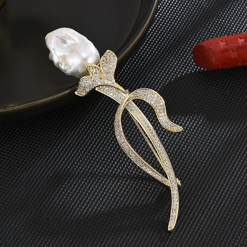 Heavy Industry Baroque Freshwater Pearl Brooch Alien Irregular Delicate Pin Tulip Rose Corsage