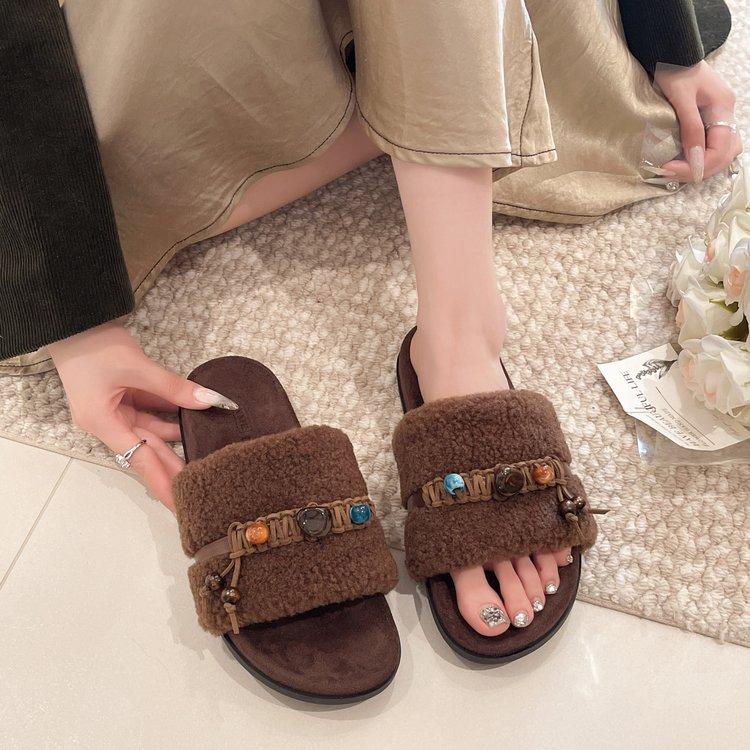 2025 new tassel woven beaded thick-bottomed open-toed slippers women's fashion wear cross-strapped sandals