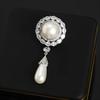 Duchess-Inspired Pearl Brooch: Vintage Luxury Pin for Women