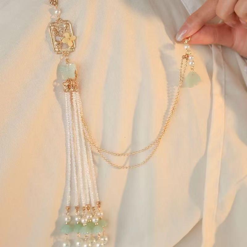Имитация жемчуга Женское украшение Ханфу Ювелирные изделия Длинная подвеска-кисточка Аксессуары для ципао Сплав Ципао Прессованный лацкан