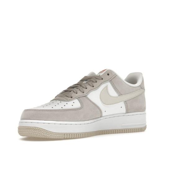Nike Кроссовки унисекс Air Force 1 07 College Grey Light Orewood IB3080-001