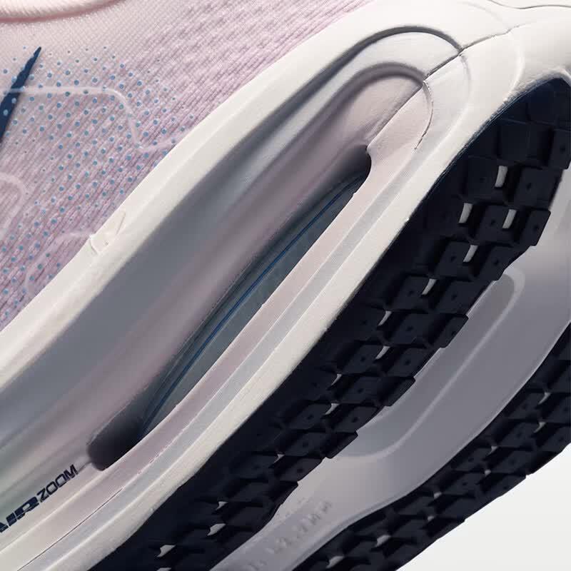 Nike Женские беговые кроссовки Vomero Premium