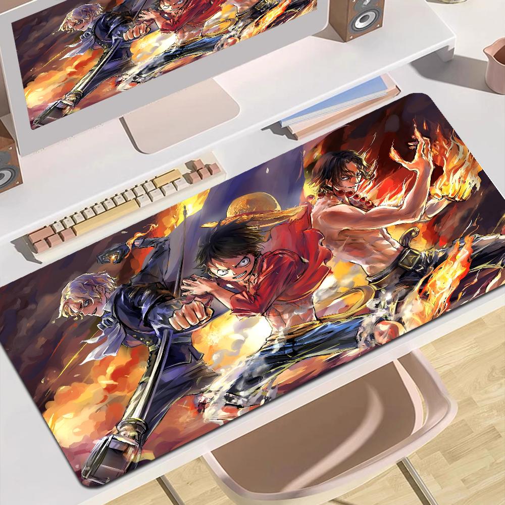 Anime G-GearS-5 L_LuffyS 1 PieceS Mousepad Boy Pad Natural Rubber Gaming Desk Mat Size For Gameing World Of Tanks CS GO Zelda