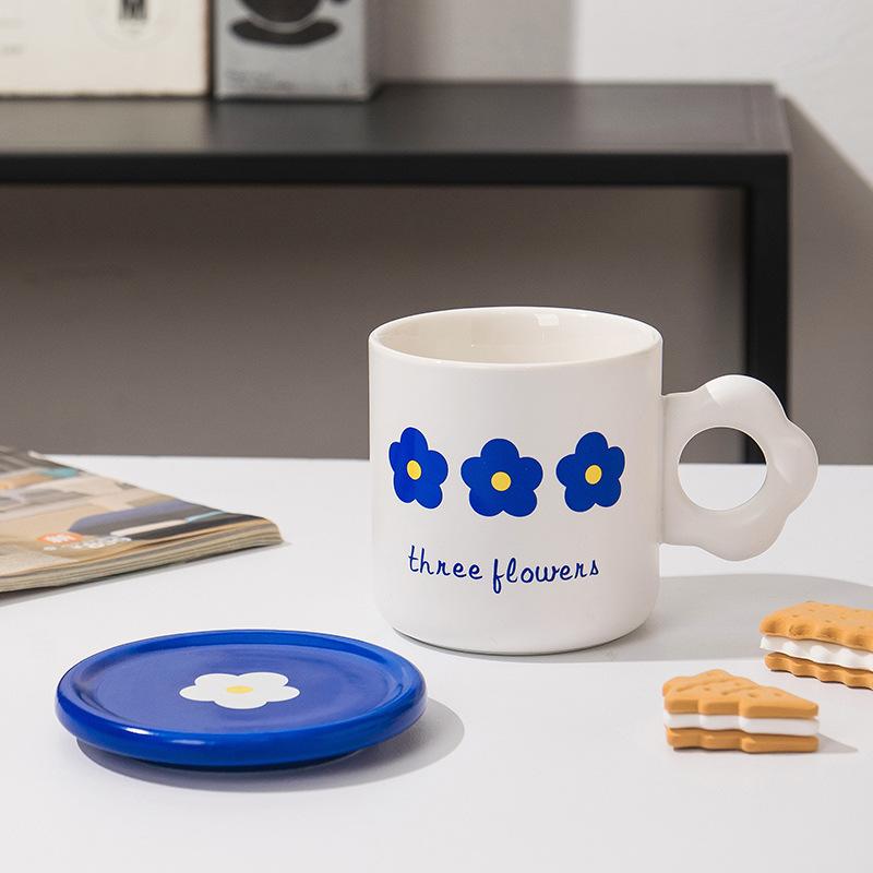 Летняя керамическая чашка с цветком, милая кружка с крышкой, парная чашка для воды, женская чашка, дизайн, кофейная чашка в стиле Sense Ins