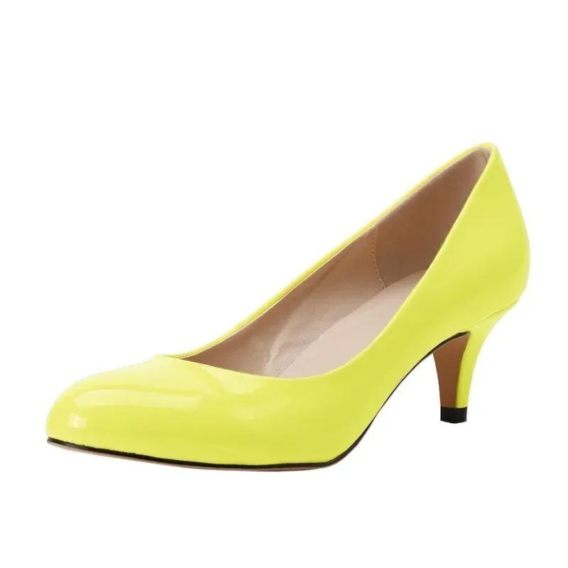 Новые женские туфли-лодочки из лакированной кожи на низком каблуке 5 см, сексуальные туфли с острым носком для офиса и леди, свадебные туфли телесного белого цвета